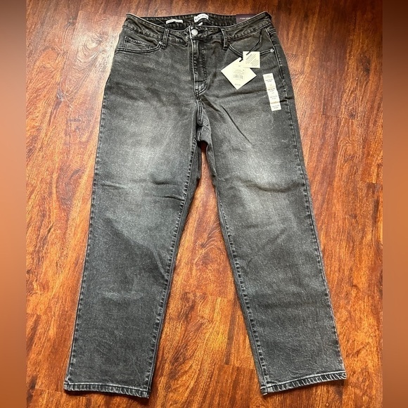 NWT Ava & Viv High Rise 90s Straight Jeans - Picture 1 of 5